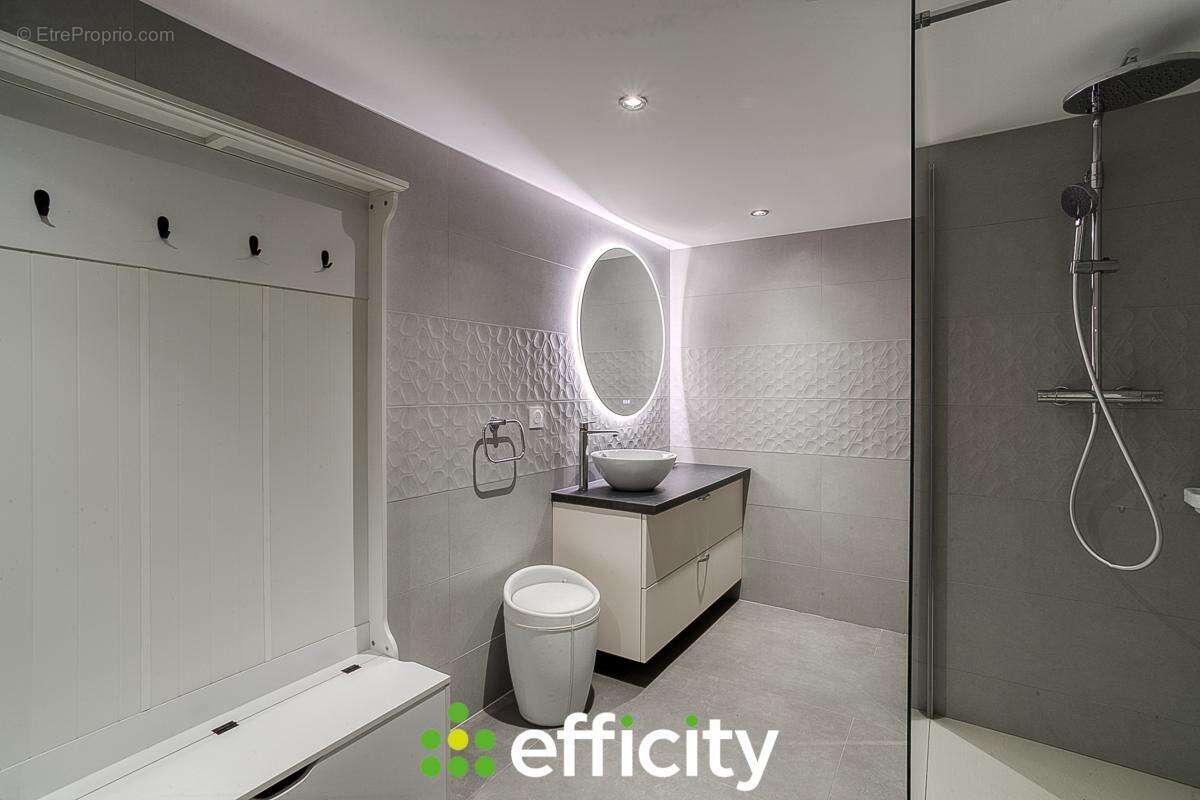 Maison à SAINT-SYMPHORIEN-D'OZON