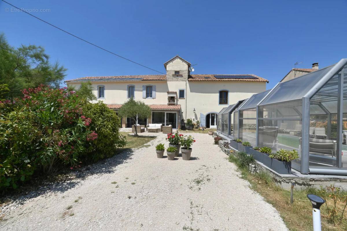 Maison à ROCHEFORT-DU-GARD