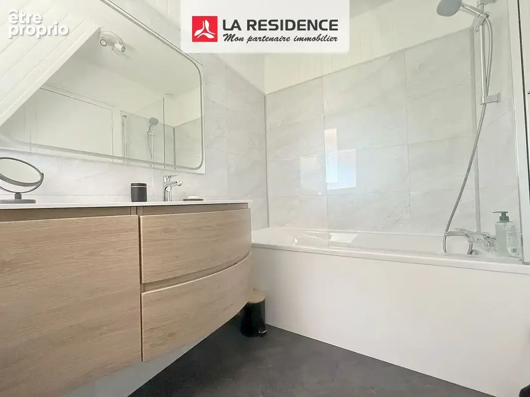 Maison 7 pièces 195 m² à vendre à Le Mesnil-Saint-Denis (78320) - photo 7