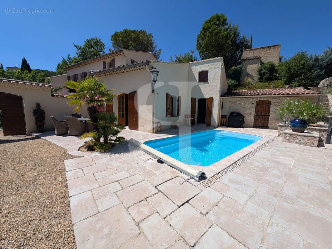 Maison à VAISON-LA-ROMAINE
