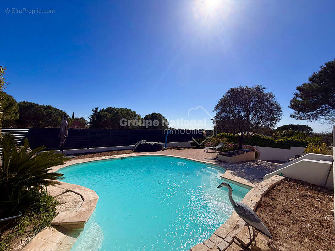 Maison à ENSUES-LA-REDONNE