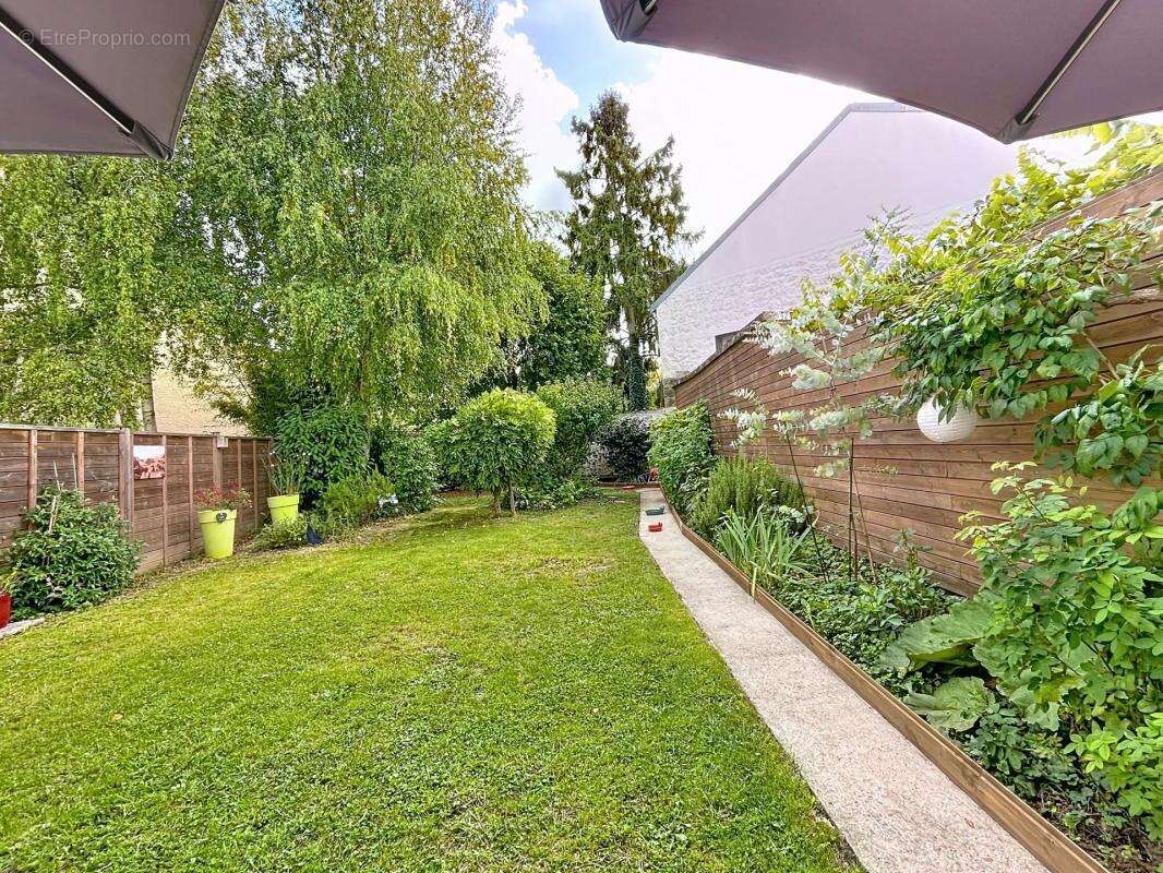 Maison à MONTIGNY-LE-BRETONNEUX