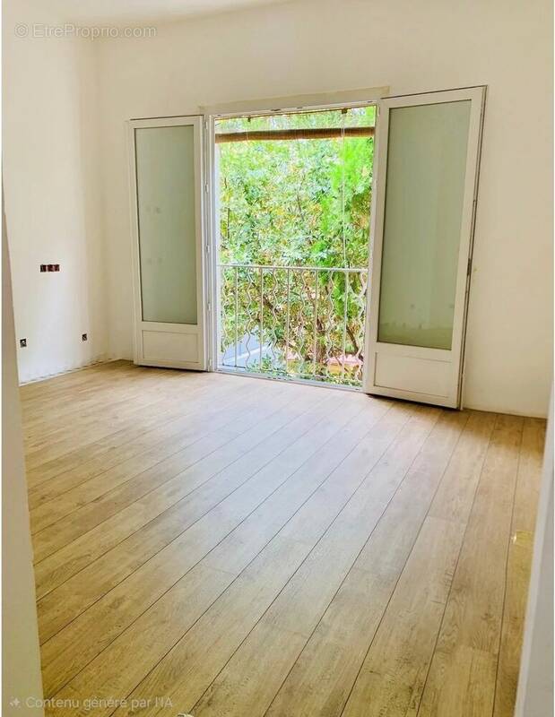 Appartement à HYERES