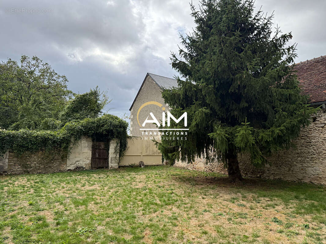 Maison à REIGNAC-SUR-INDRE