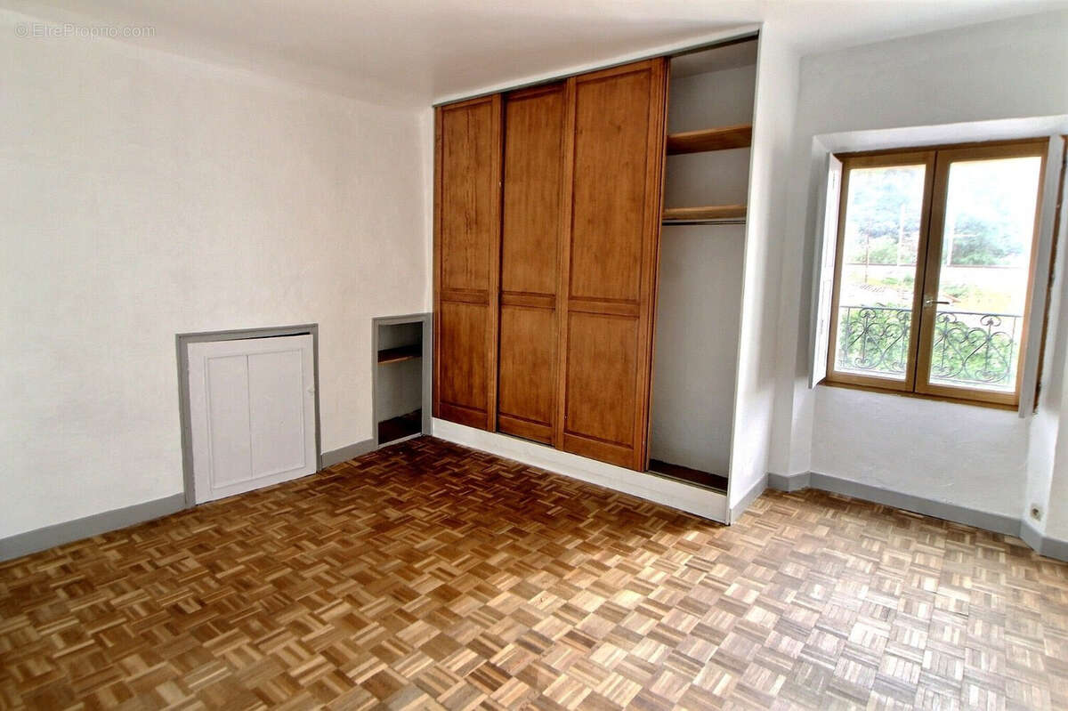 Maison 140 m² à Gonfaron  - photo 8