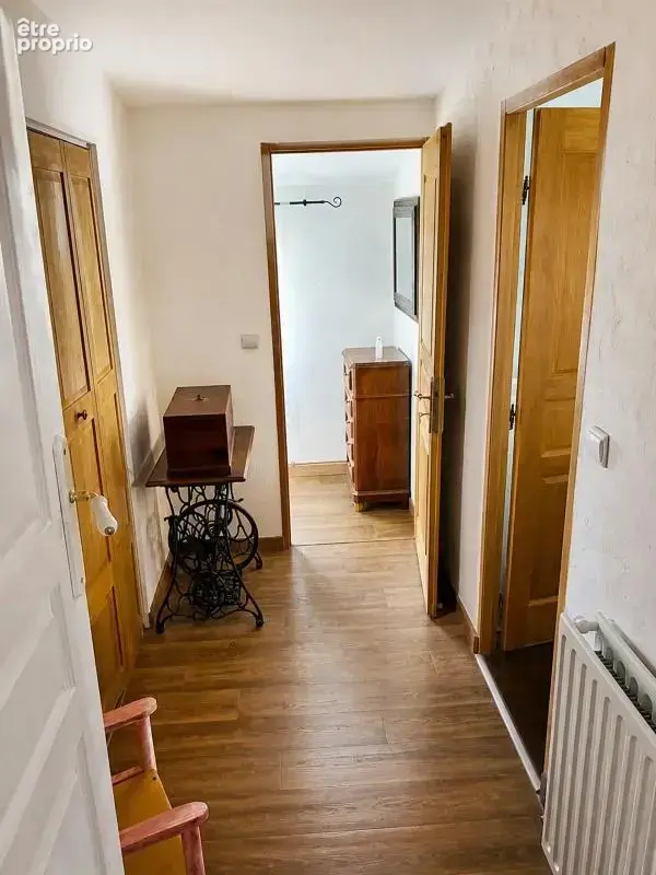 Maison de 7 pièces de 201 m² à Prin-Deyrançon - photo 10