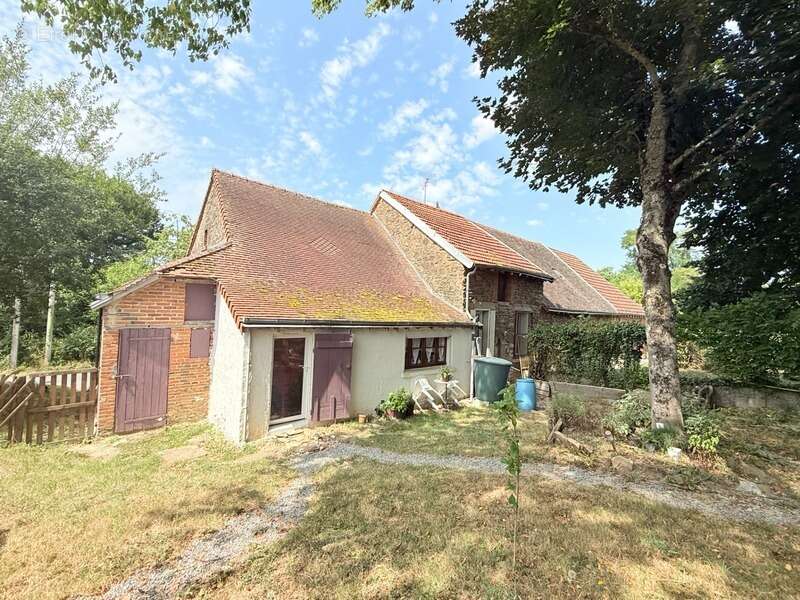 Longère en pierre 90m², sur terrain de 2379m² 69 990 € - photo 16