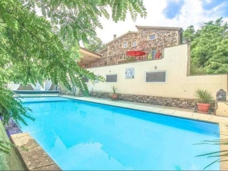  Propriété d'Exception à Banne : Le Luxe au Cœur de l'Ardèche Sauvage - photo 17