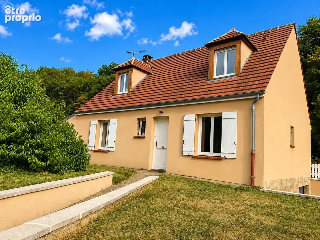 Maison à MOGNEVILLE