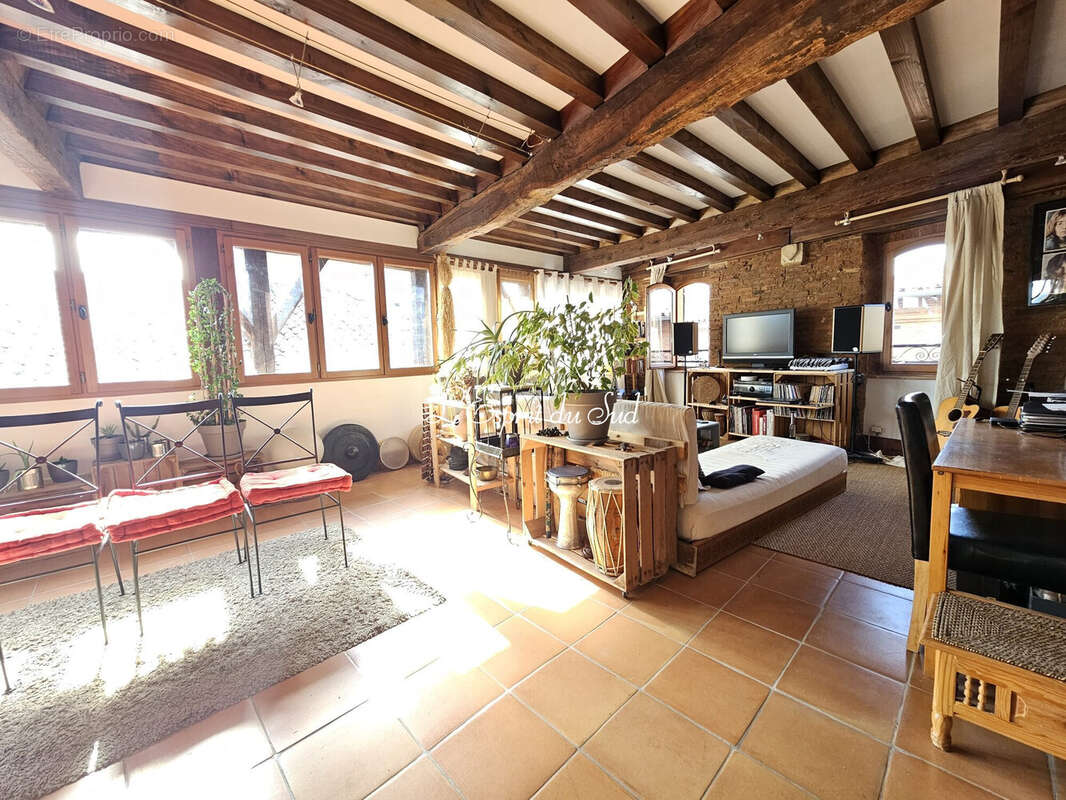 Le superbe appartement du 2° étage