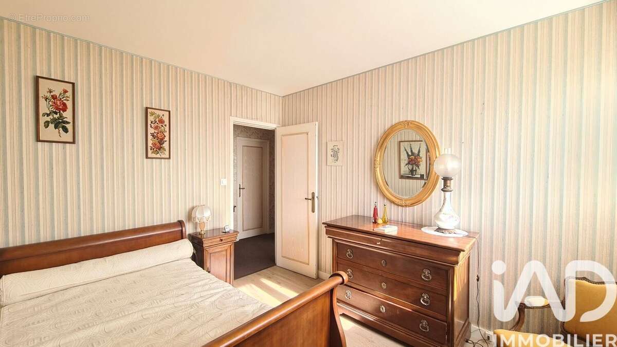 Appartement 76 m² à Poitiers  - photo 7