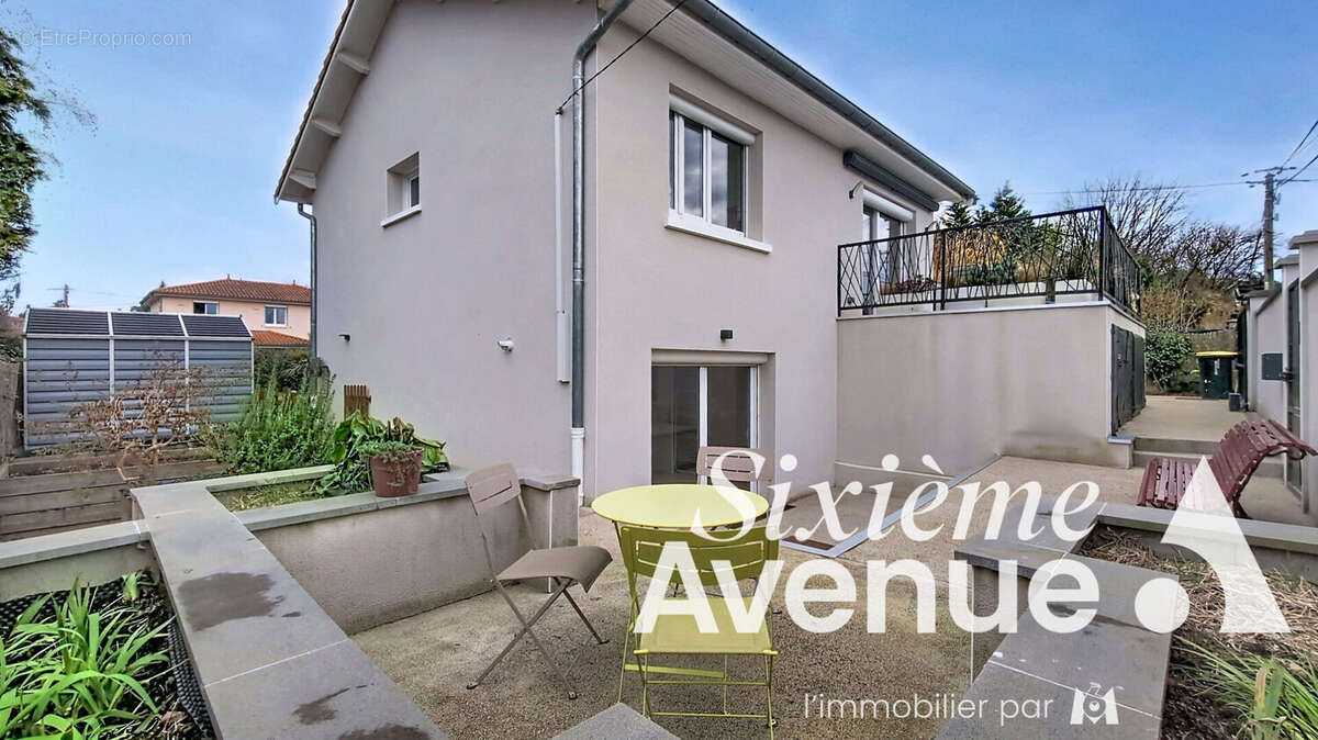 Maison à SAINT-PRIEST