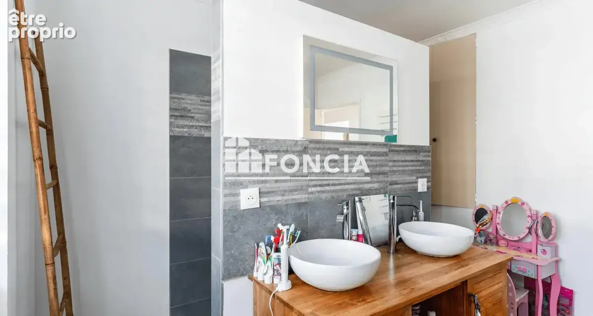 A Ars sur Moselle, proche commodités et axes routiers, maison d'habitation rénovée - photo 13