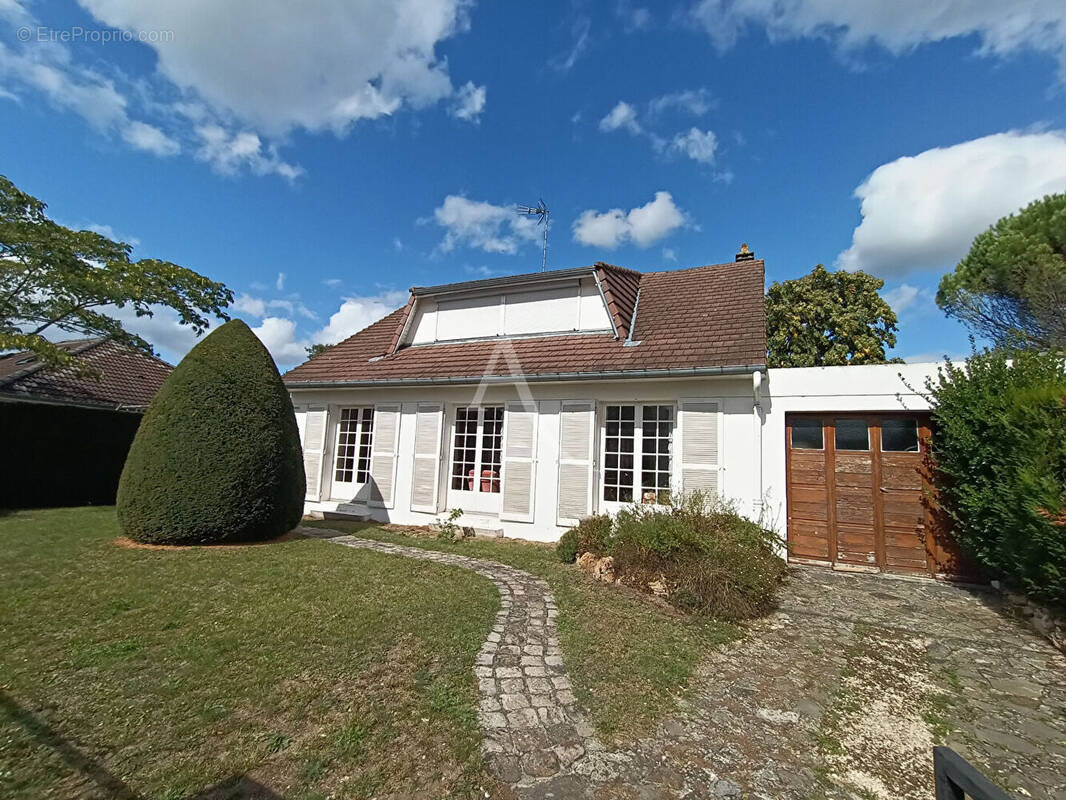 Maison à VAIRES-SUR-MARNE