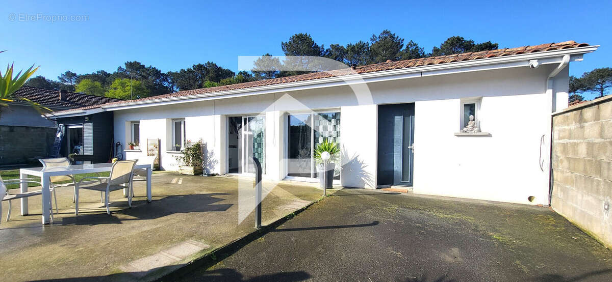 Maison à BENESSE-MAREMNE