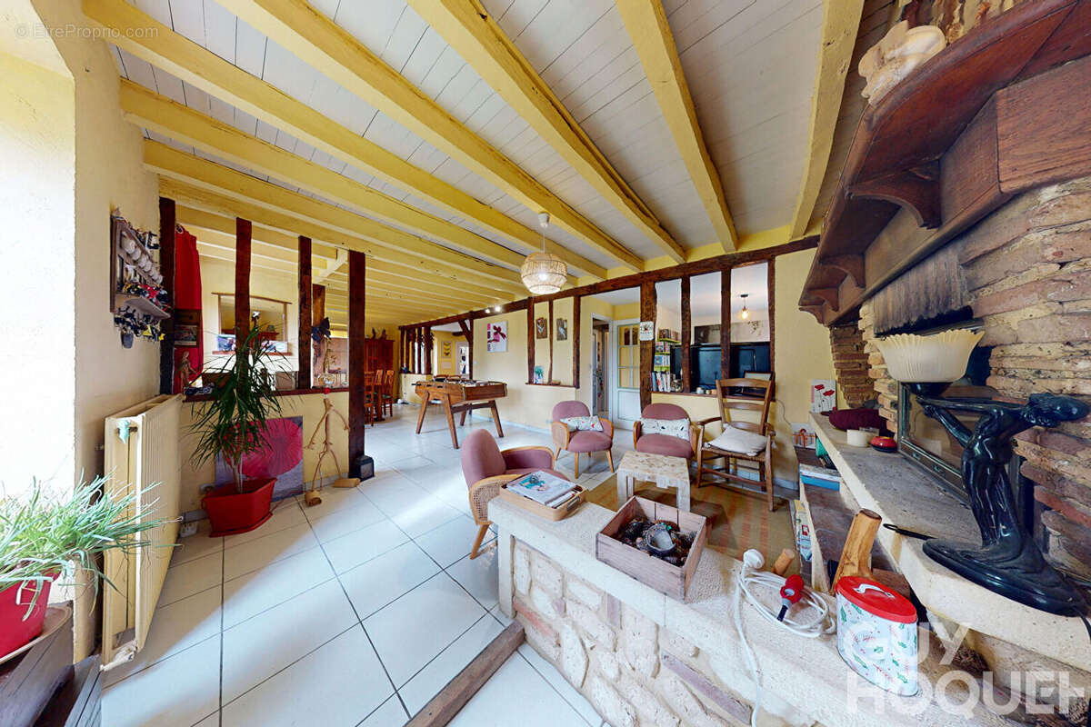 Maison à EUGENIE-LES-BAINS