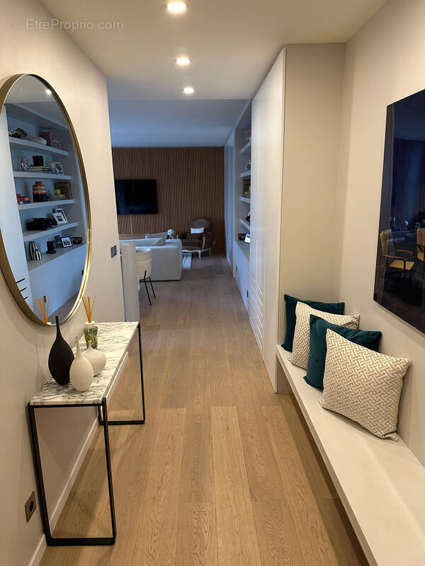 Appartement à NEUILLY-SUR-SEINE