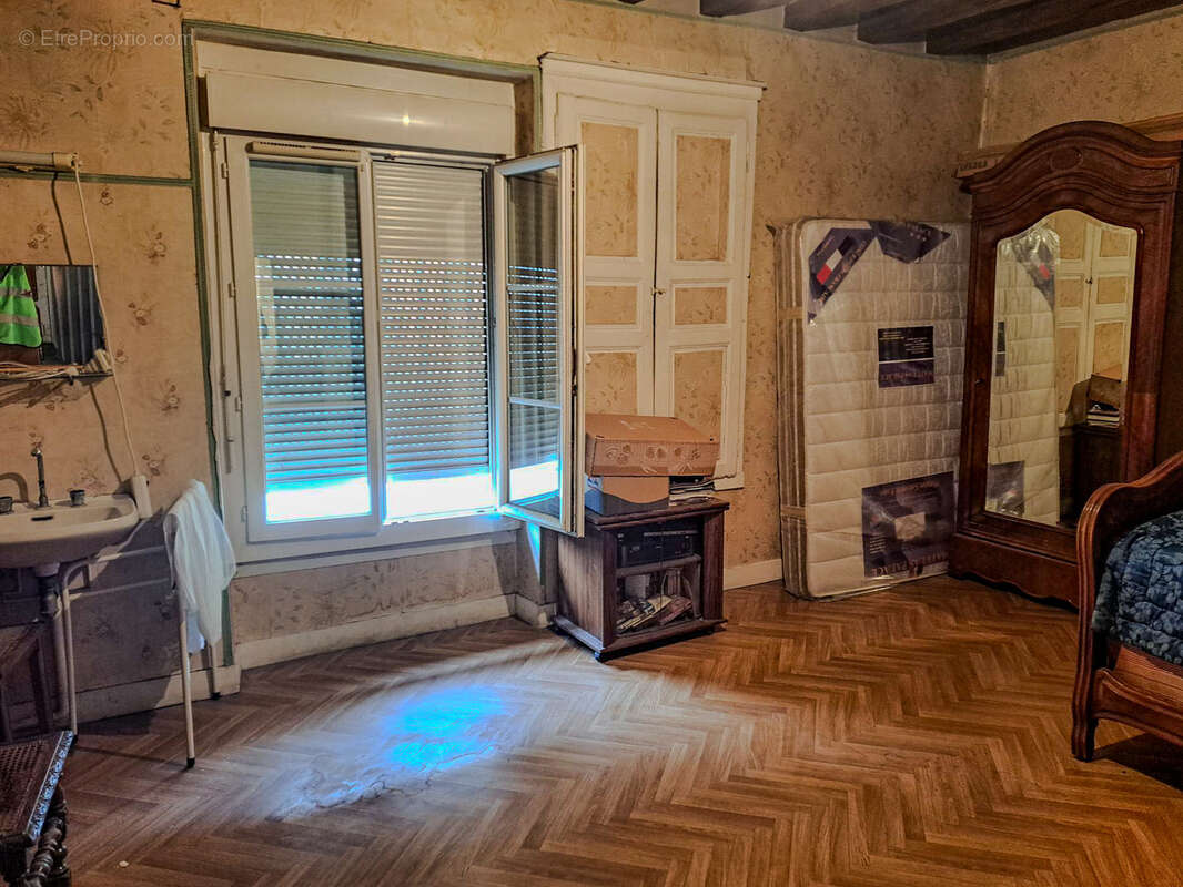 Maison à SAINT-CALAIS