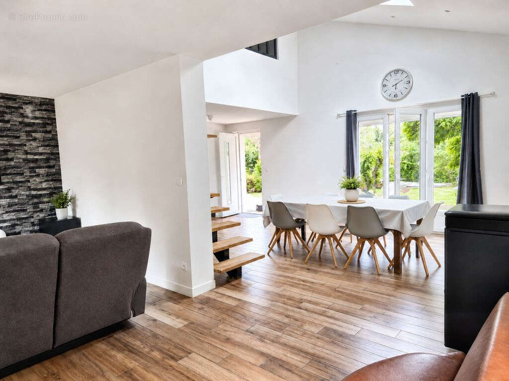 Belle maison de famille - 5 chambres - piscine - photo 5