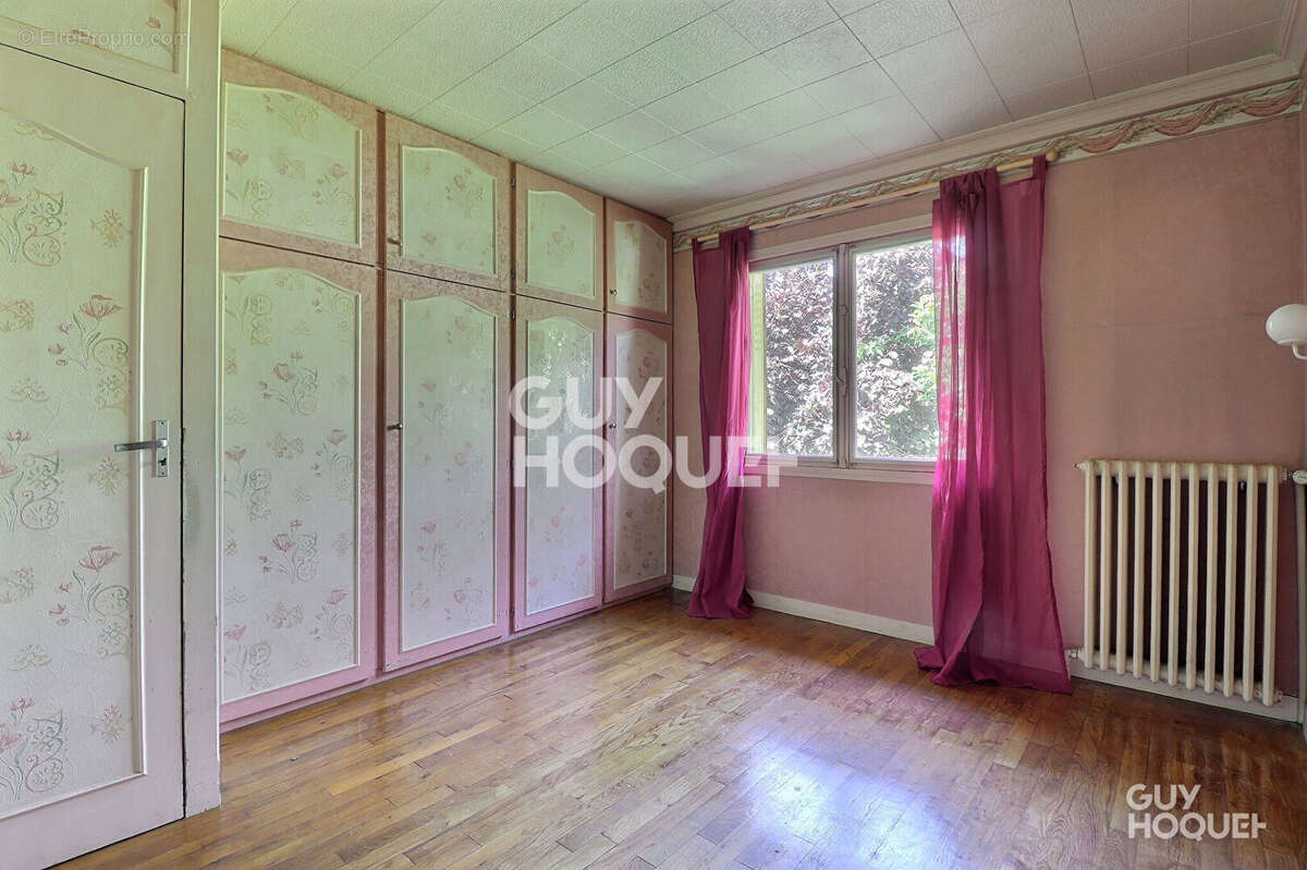 Maison Sainte Genevieve Des Bois 3 pièces - photo 7