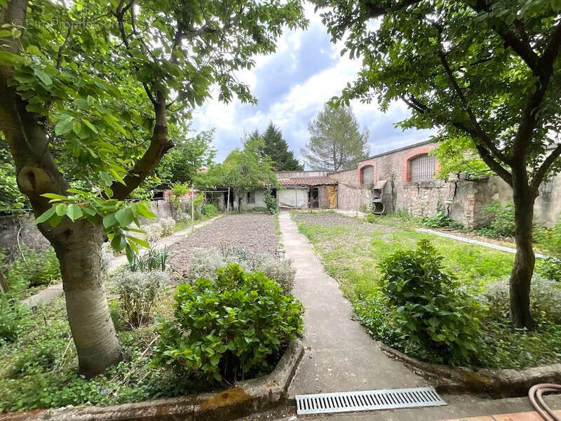 En exclusivité  Maison à vendre 9 pièces LABRUGUIERE (81) - photo 17