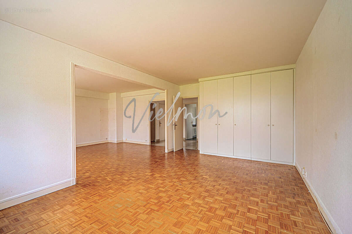 Appartement à MAISONS-LAFFITTE