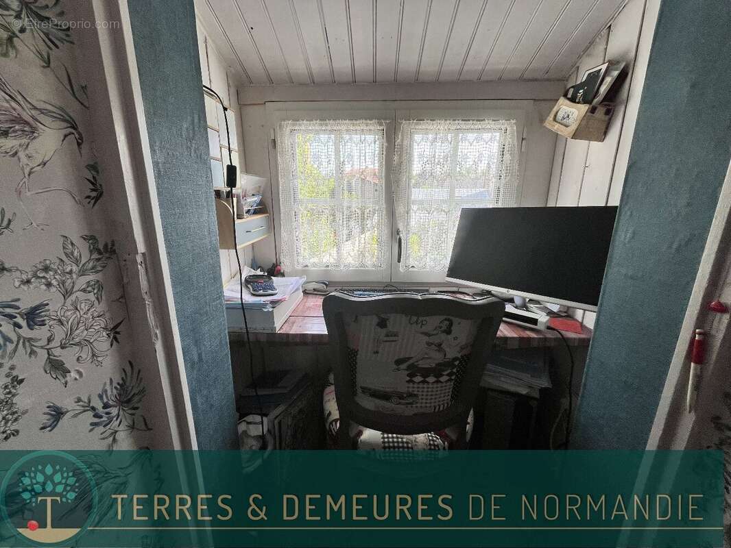 Maison à SAINT-PIERRE-SUR-DIVES