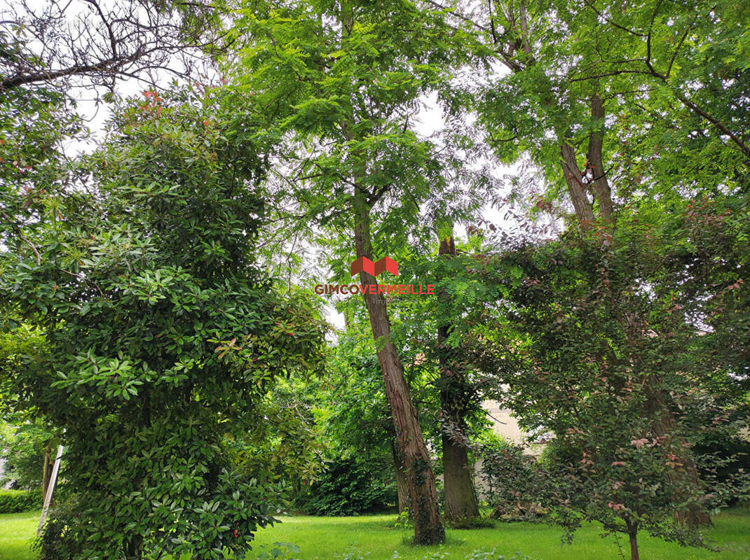 Appartement à LA CELLE-SAINT-CLOUD
