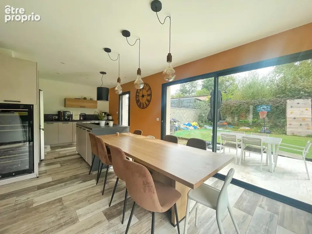 Maison T5 de 2024 à Chuzelles - photo 4