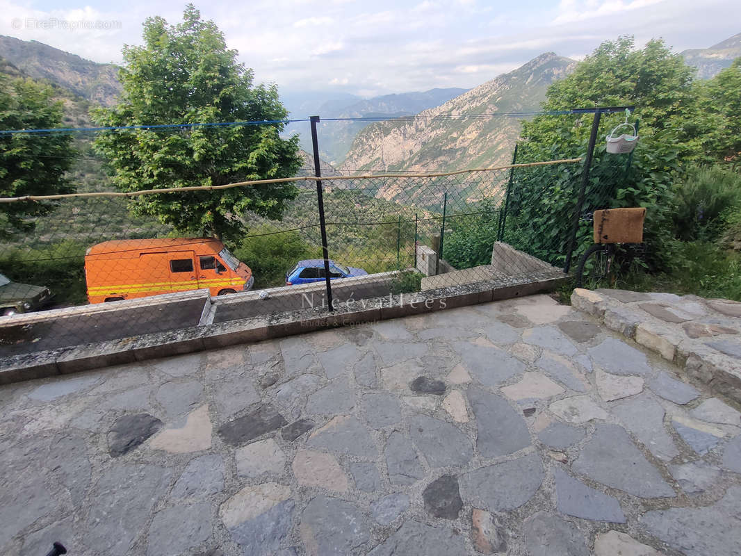 Appartement à UTELLE