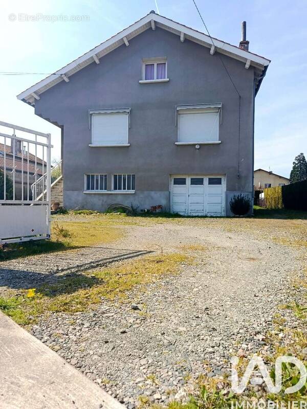 Photo 1 - Maison à SURY-LE-COMTAL