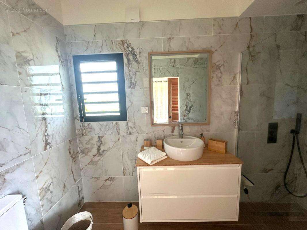 Maison à SAINTE-ANNE