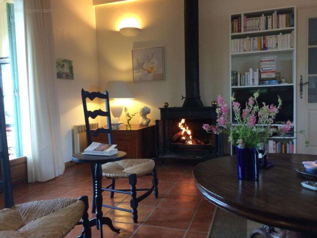 Maison à TREZIERS