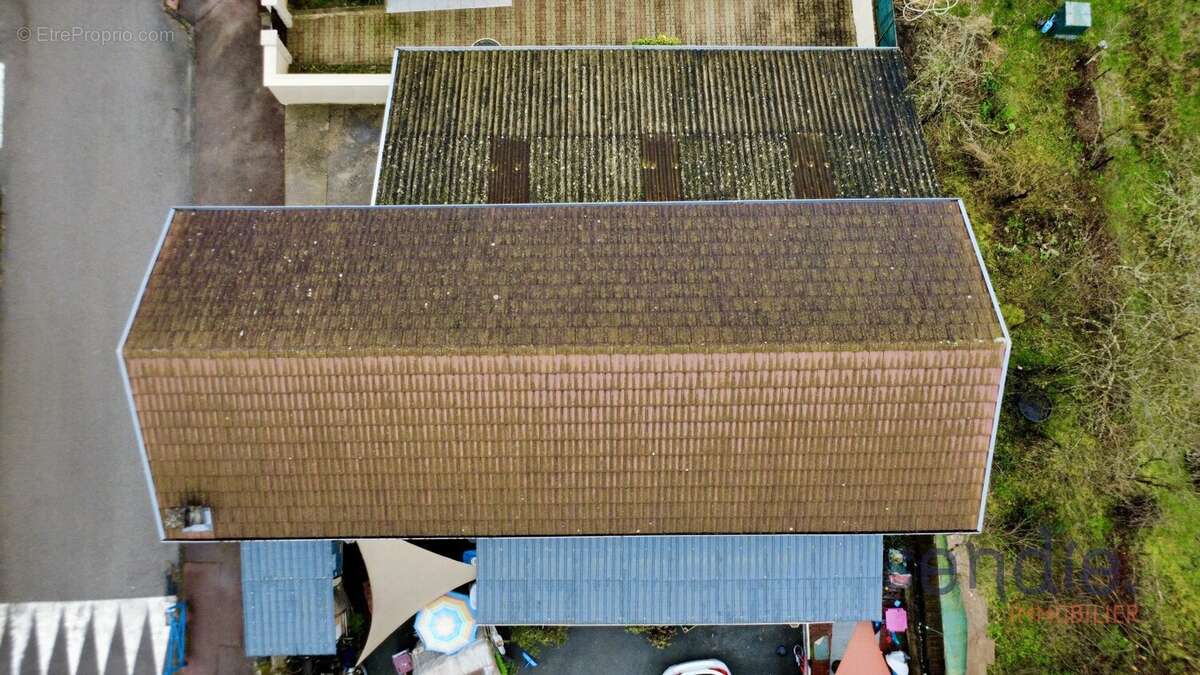 Maison à ARC-LES-GRAY