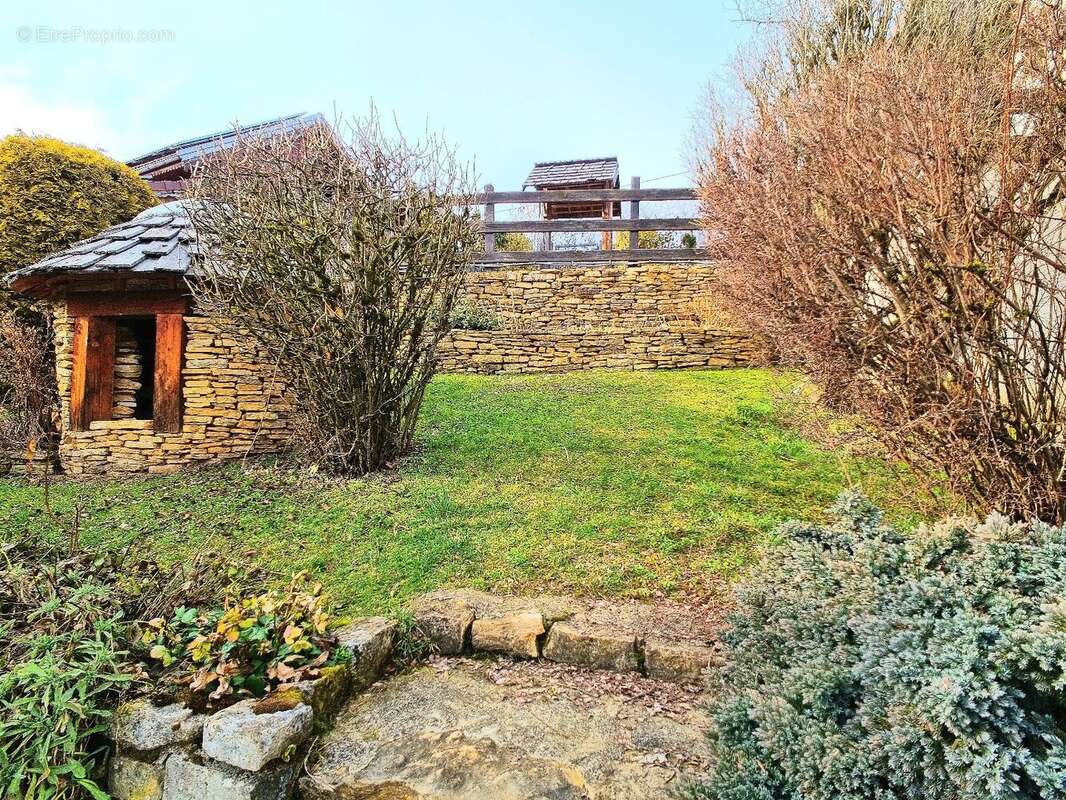 Maison à ATHOSE