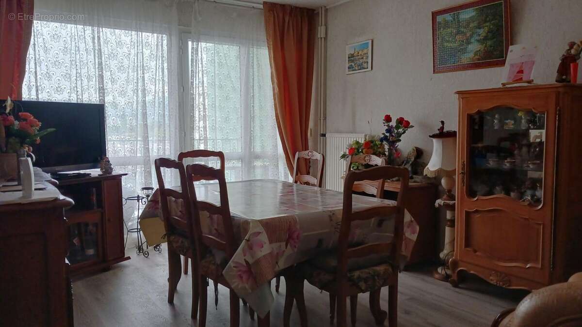 Appartement à LONS-LE-SAUNIER