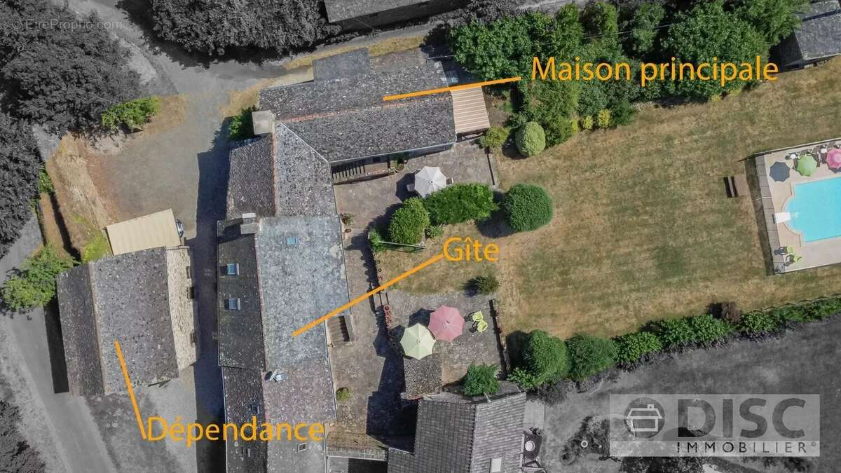 Corps de ferme rénovée avec spacieux gîte indépendant, dépendance, piscine et superbes vues. - photo 2