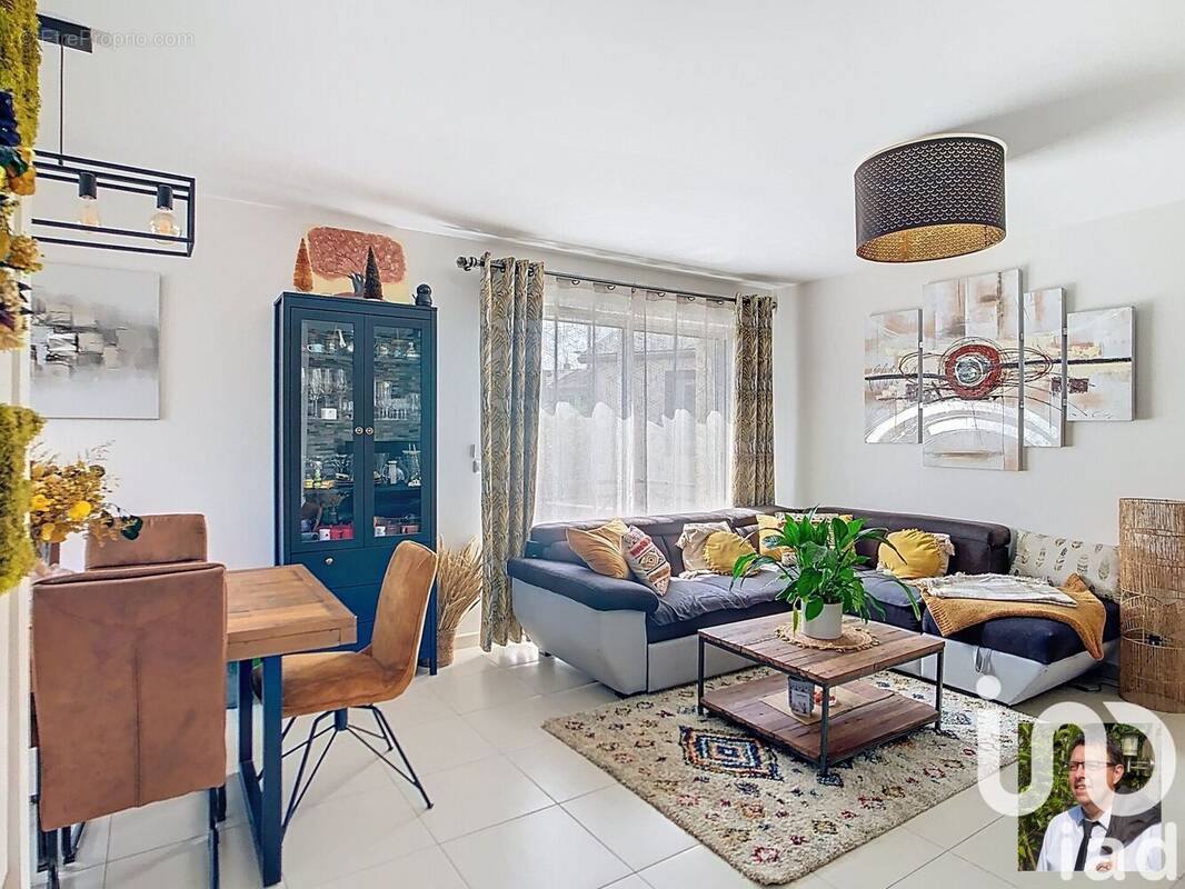 Photo 1 - Maison à VILLENEUVE-LE-ROI