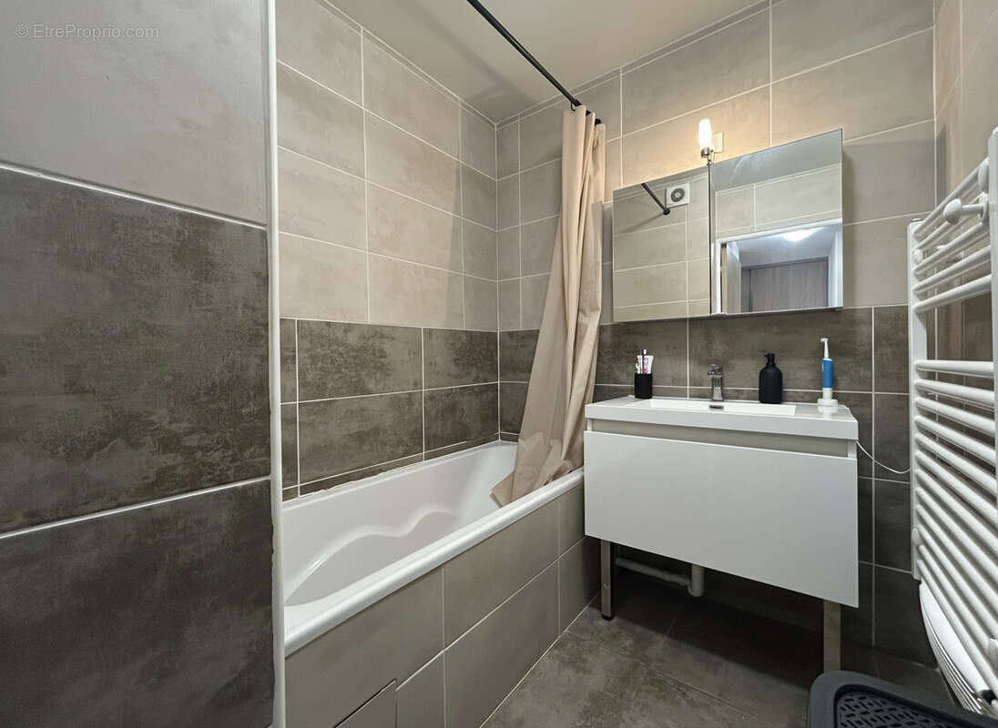 Appartement à MARSEILLE-14E