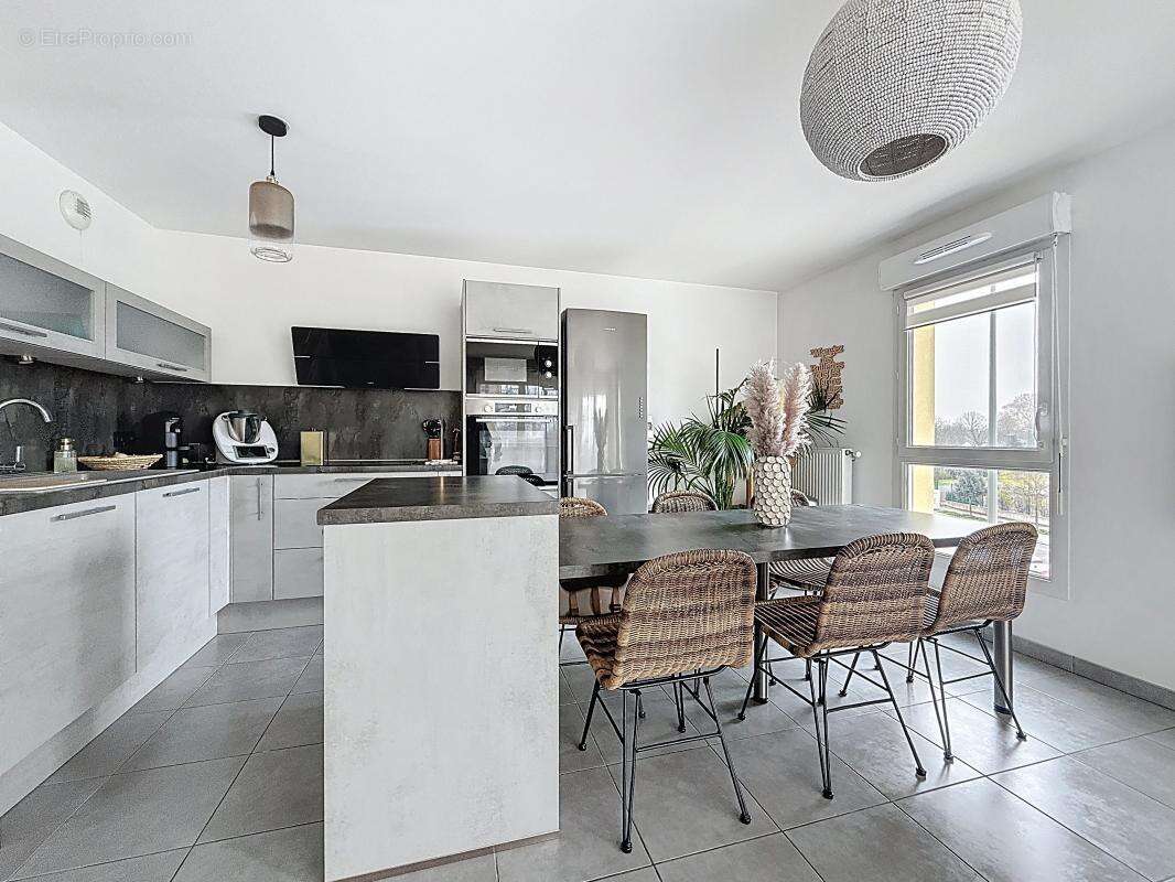 Appartement à VENISSIEUX