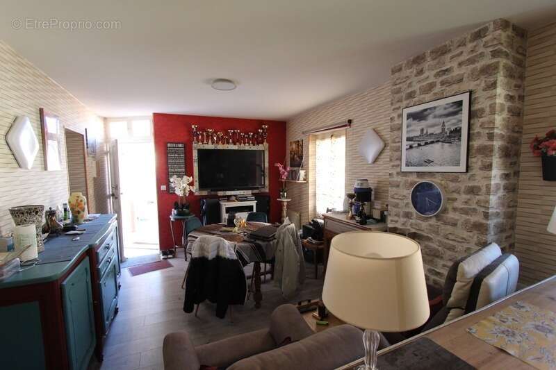 Appartement à VITTEAUX