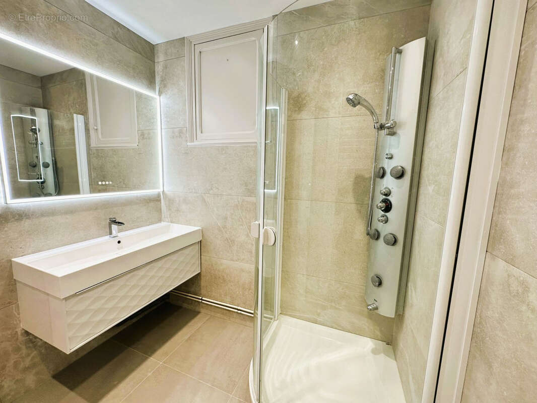 Appartement à VICHY