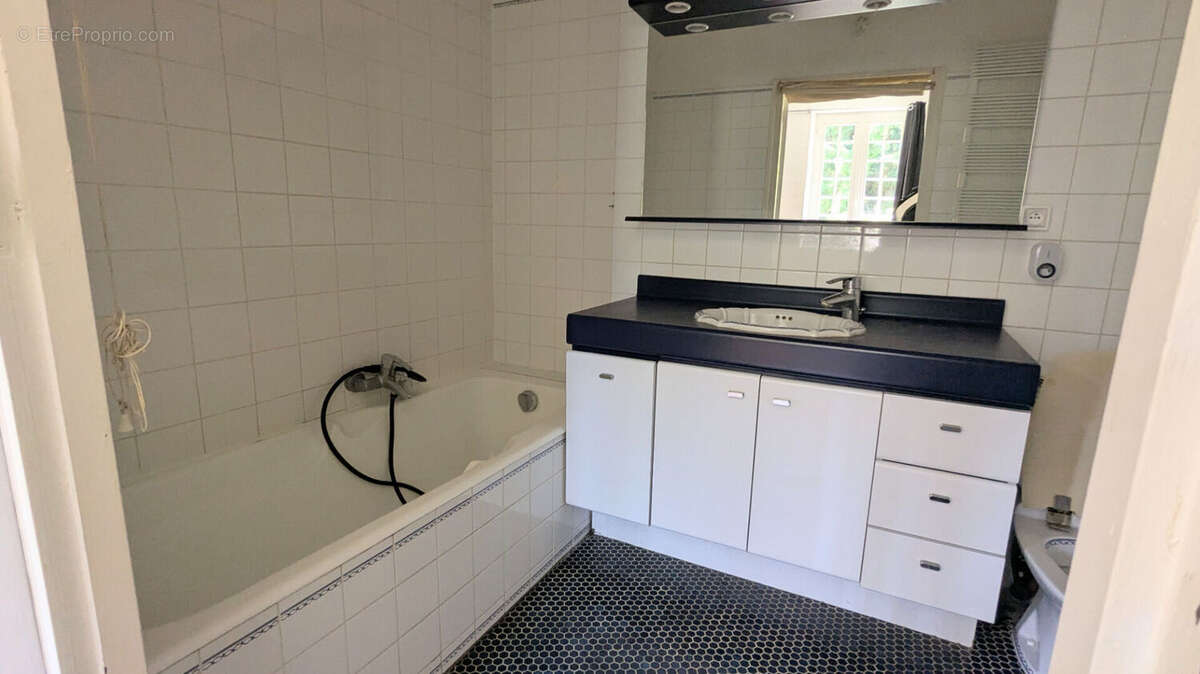 Maison à HEUDREVILLE-SUR-EURE