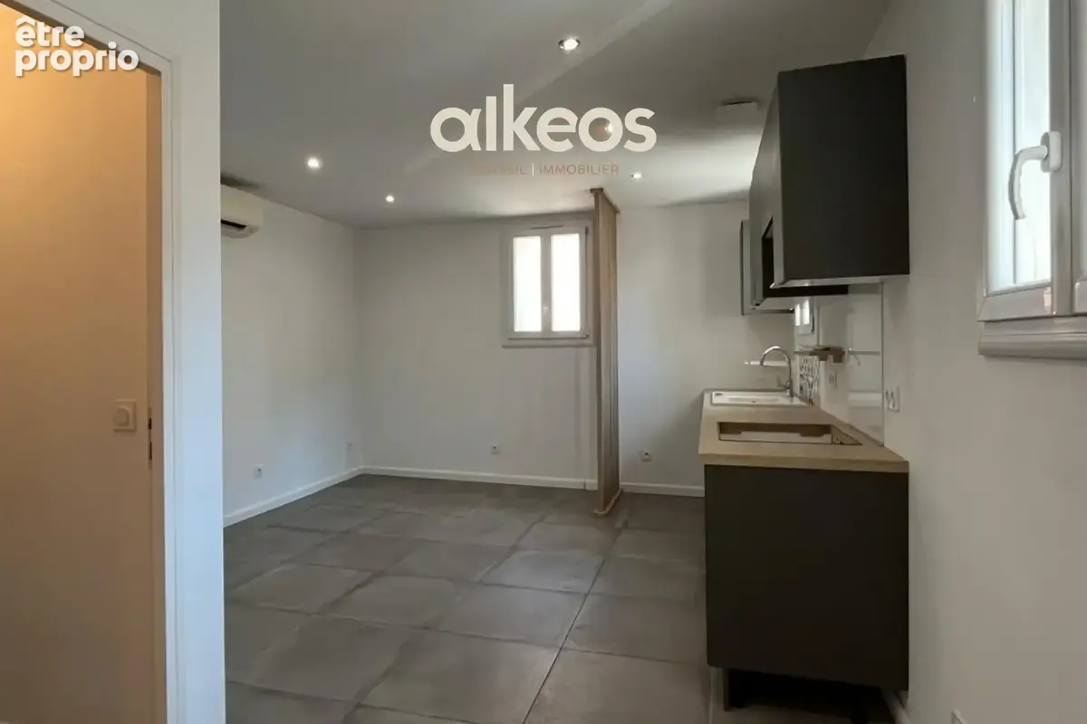 Maison de ville rénovée avec terrasse tropézienne et garage - photo 6
