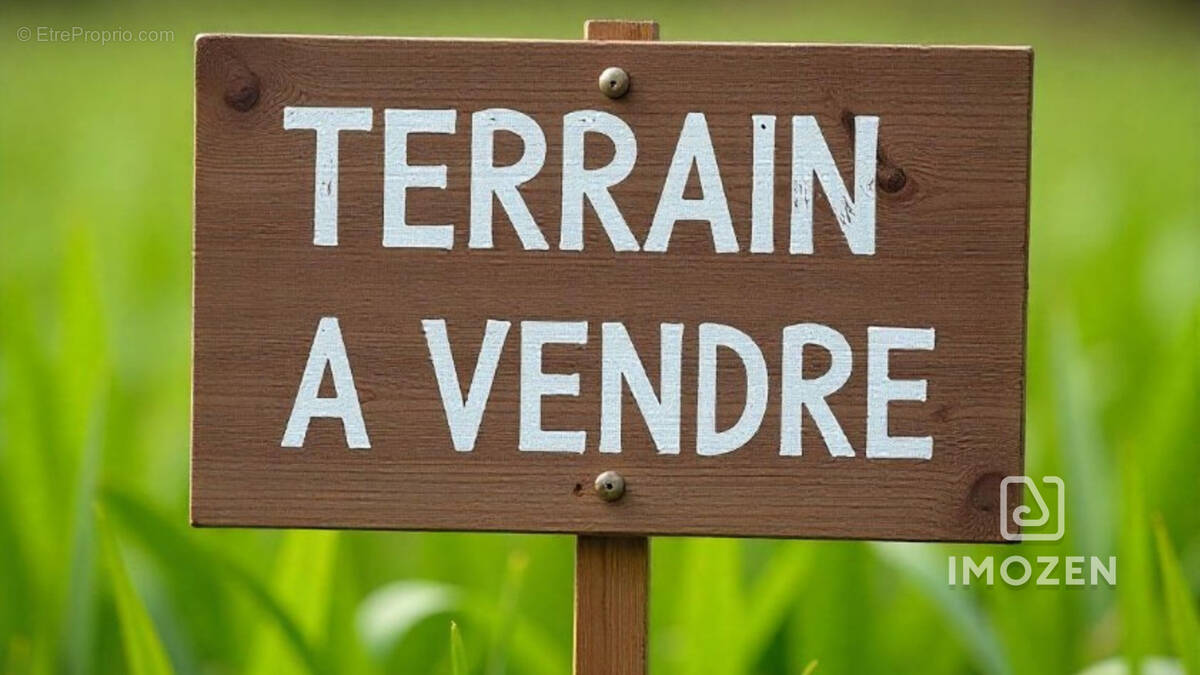 Terrain à LA CELLE
