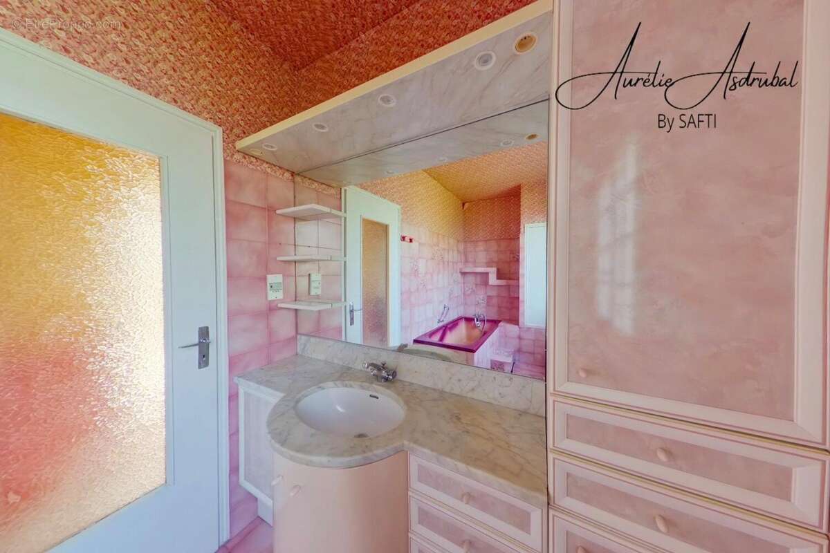 Maison 140 m² à Couze-Et-Saint-Front  - photo 5