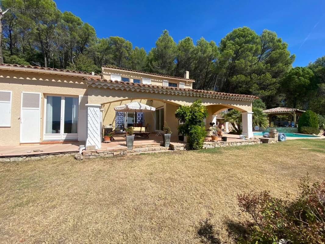 Maison à LORGUES
