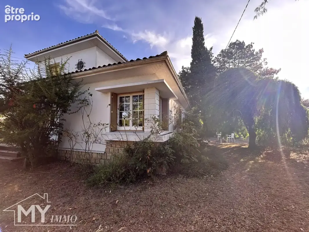 PINEUILH : Maison proche des commodités, jardin arboré, garage et terrasse couverte - photo 21