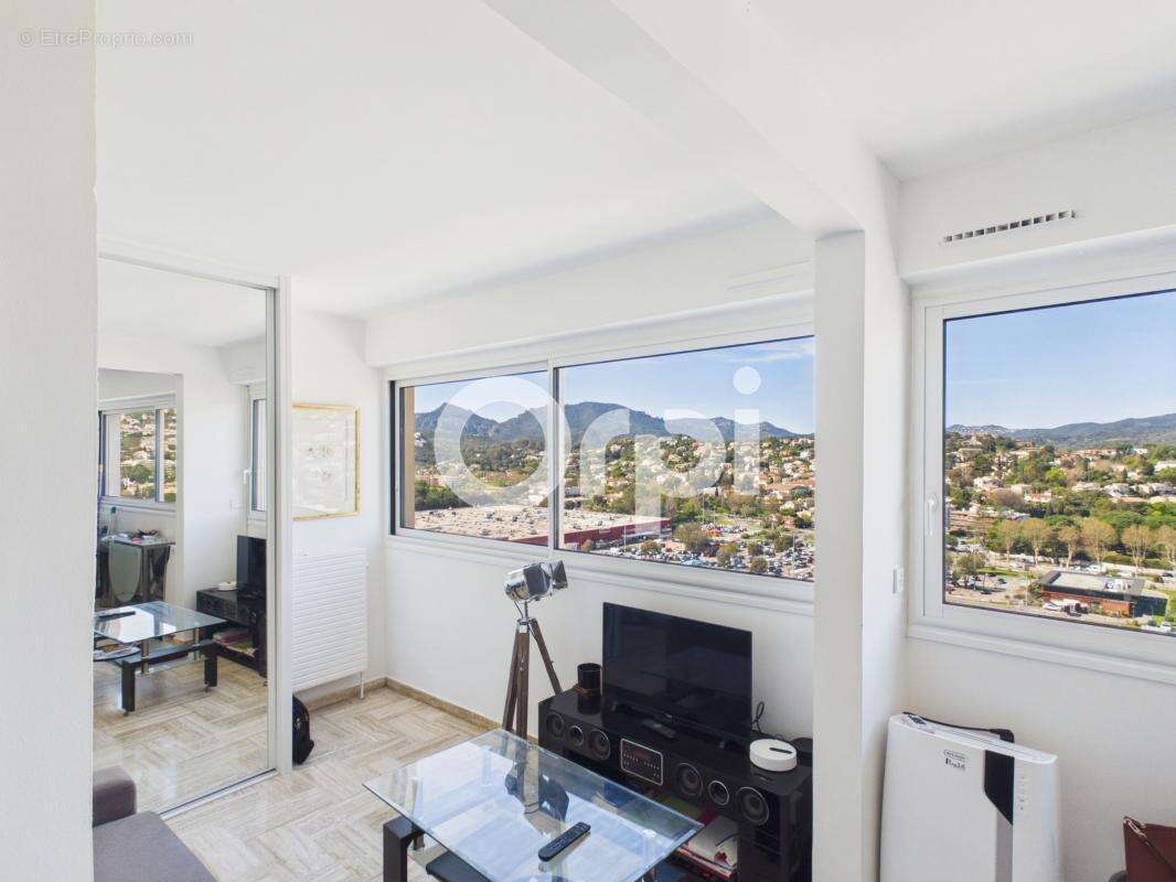 Appartement à MANDELIEU-LA-NAPOULE