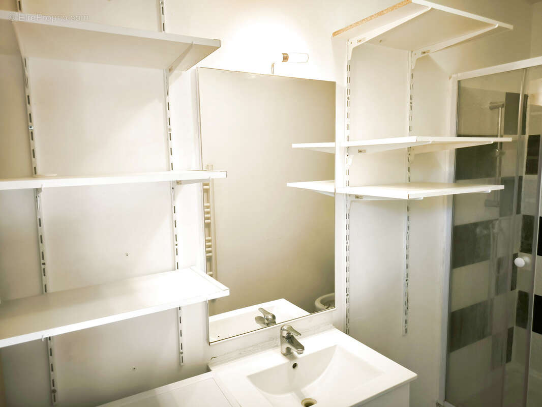 Appartement à MARSEILLE-11E